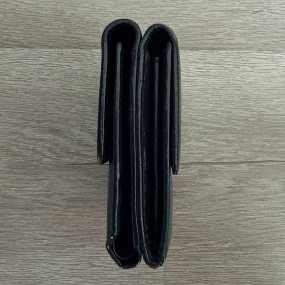 CHANEL COCO Button or COCO Mark Tri Fold Wallet - Picture 4 of 12